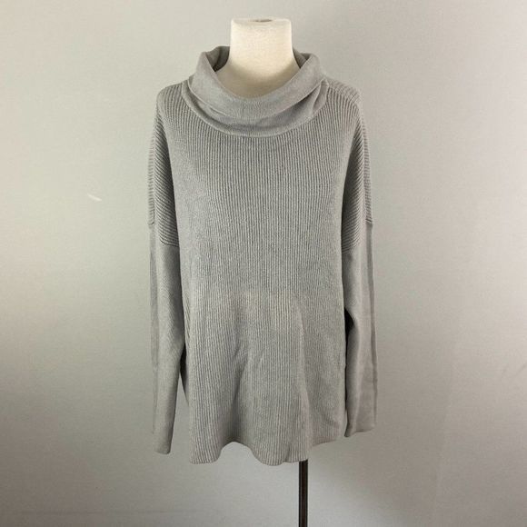 NWT‎ CYRUS Grey Long Turtleneck Sweater (XL) - Picture 2 of 8